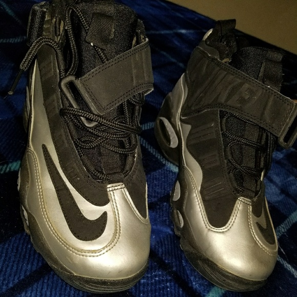 NIKE sneakers - Picture 2 of 4